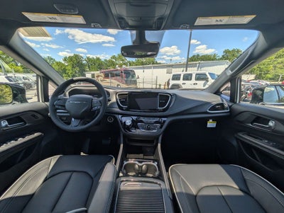2027 Chrysler Pacifica PACIFICA LIMITED