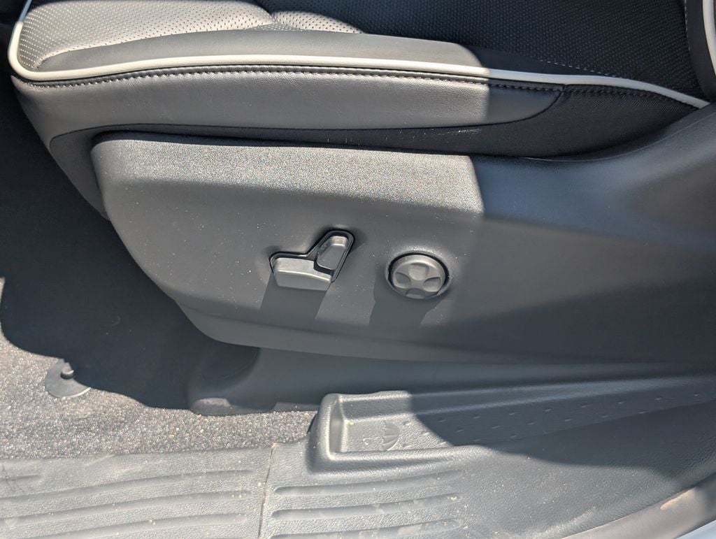 2027 Chrysler Pacifica PACIFICA LIMITED