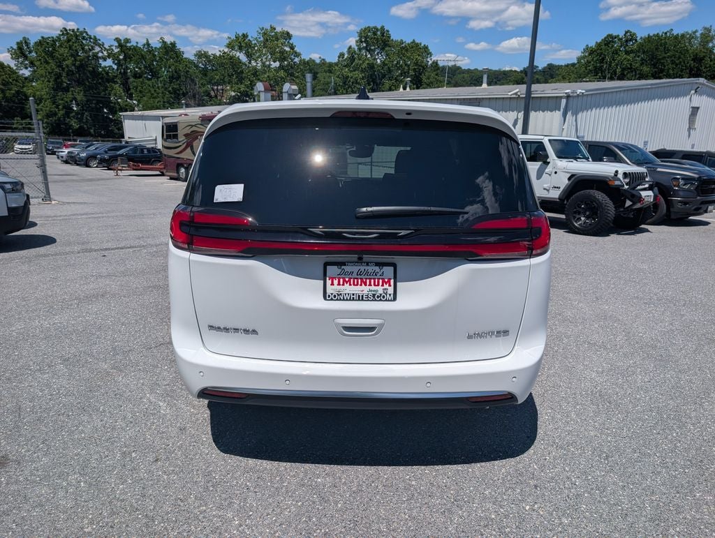 2027 Chrysler Pacifica PACIFICA LIMITED
