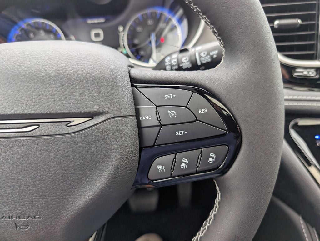 2027 Chrysler Pacifica PACIFICA LIMITED