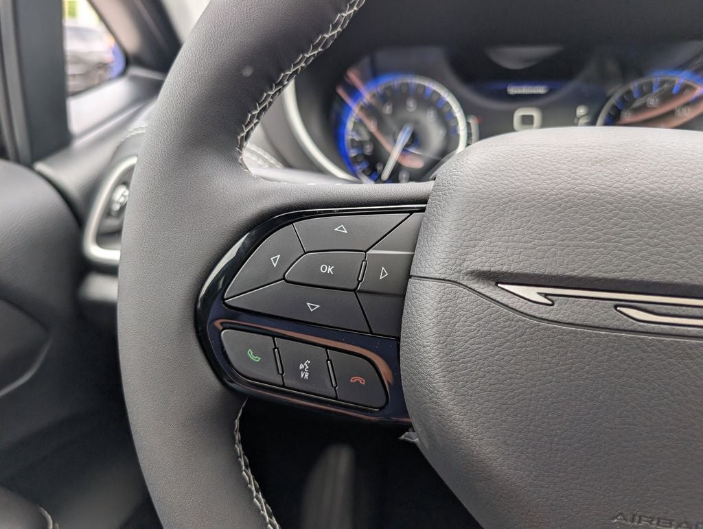 2027 Chrysler Pacifica PACIFICA LIMITED