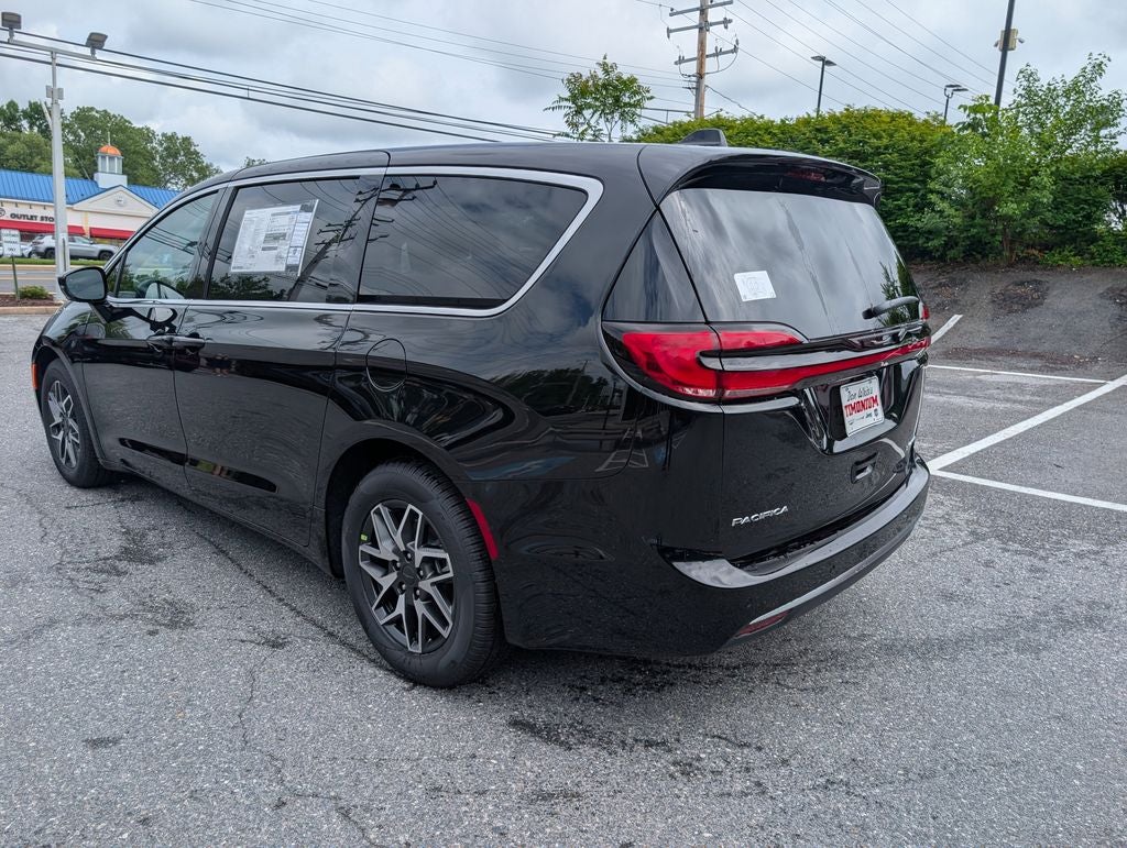 2027 Chrysler Pacifica PACIFICA LIMITED