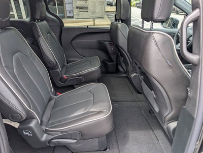 2027 Chrysler Pacifica PACIFICA LIMITED