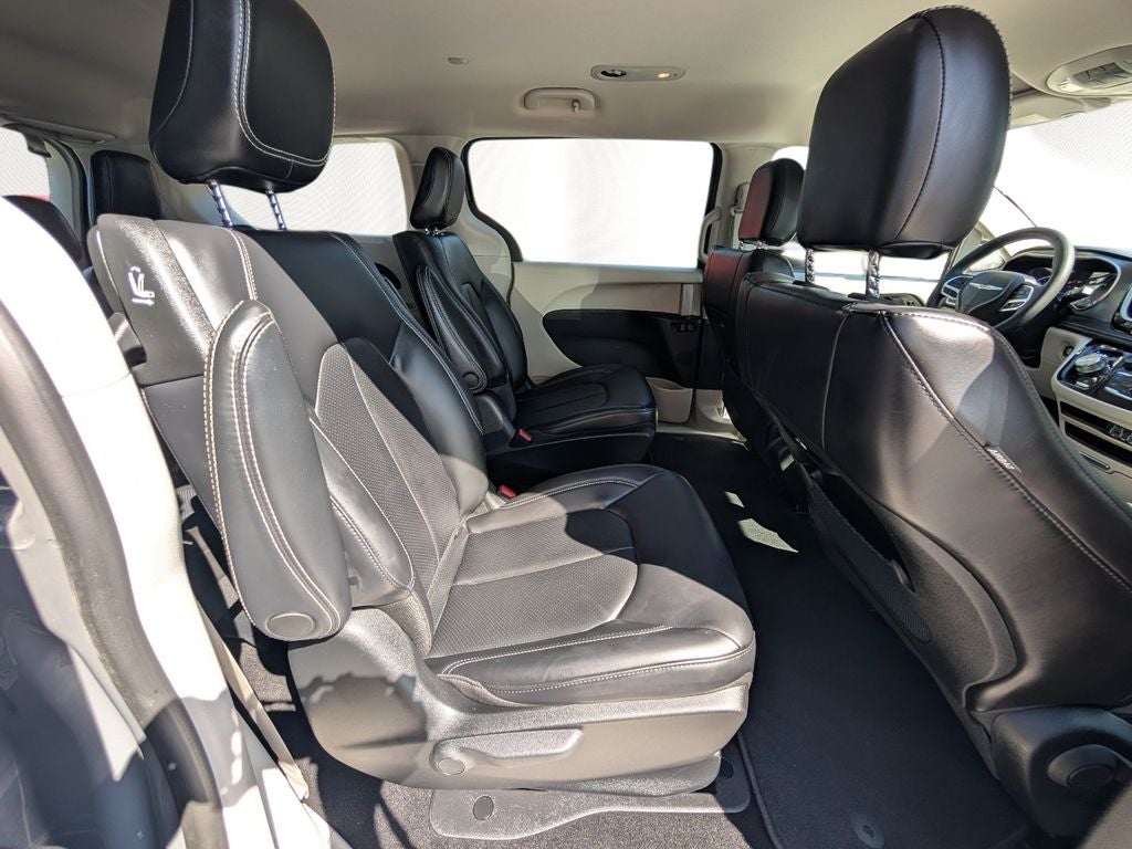 2023 Chrysler Pacifica Hybrid Touring L