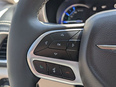2023 Chrysler Pacifica Hybrid Touring L