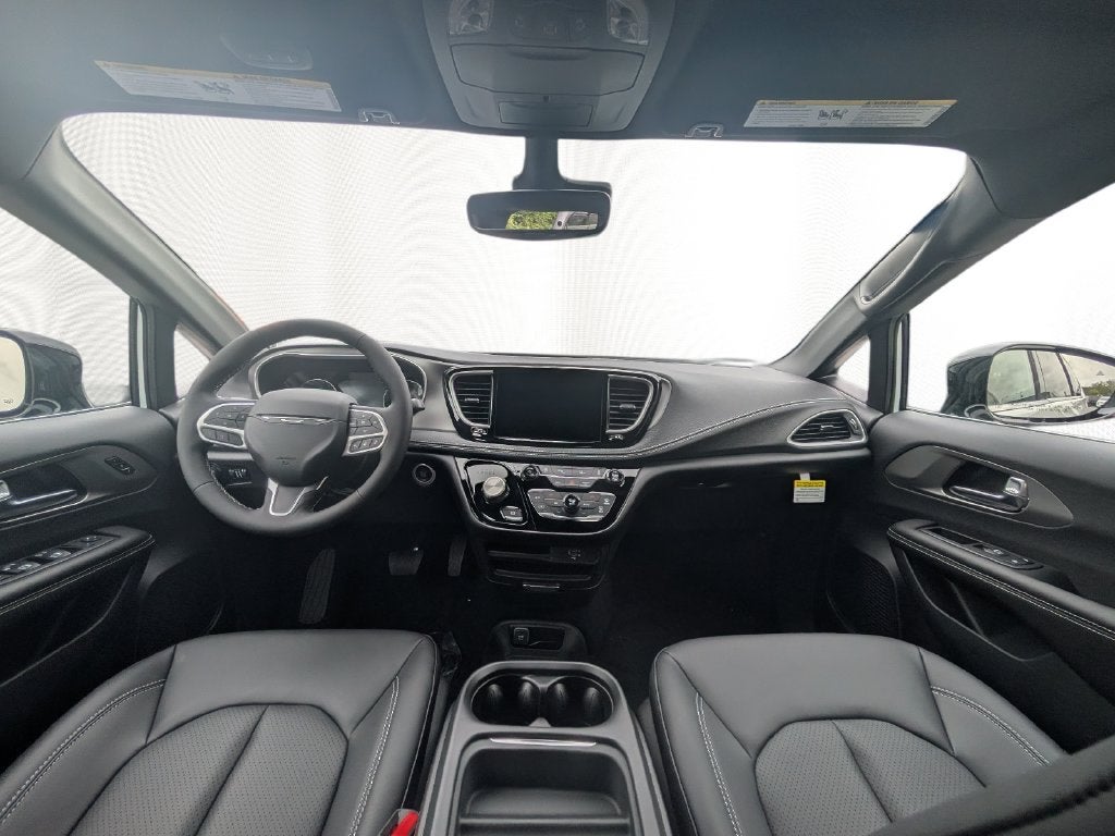 2027 Chrysler Pacifica PACIFICA SELECT AWD
