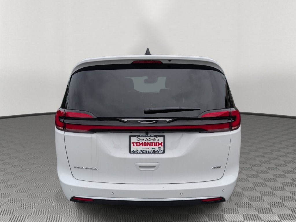 2027 Chrysler Pacifica PACIFICA SELECT AWD