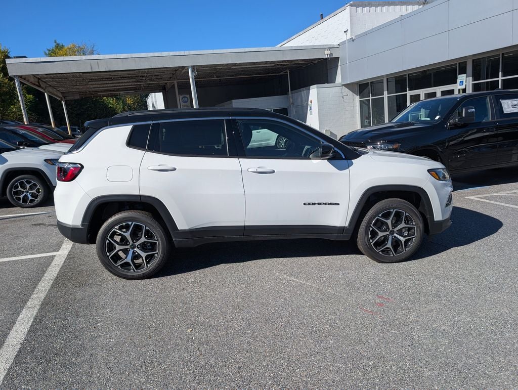 2026 Jeep Compass COMPASS LIMITED 4X4