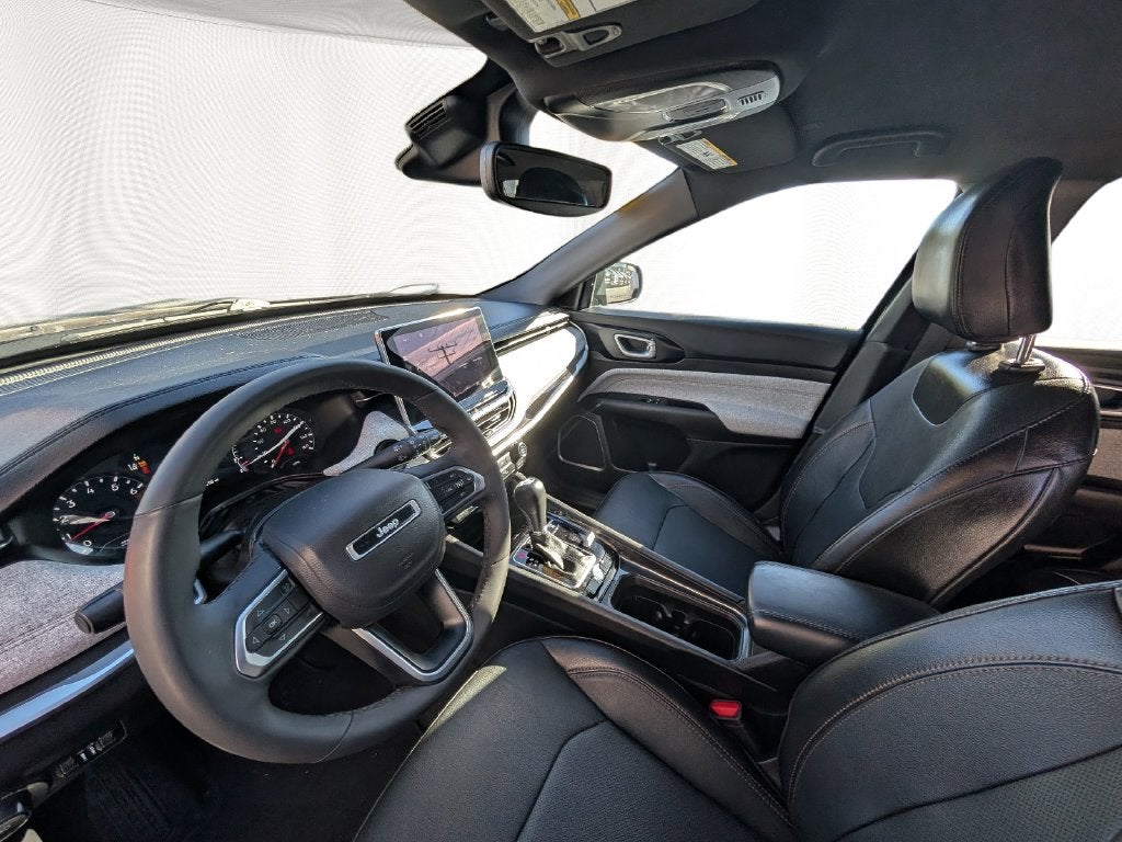 2023 Jeep Compass Latitude Lux FWD