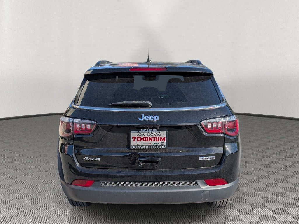2023 Jeep Compass Latitude Lux FWD