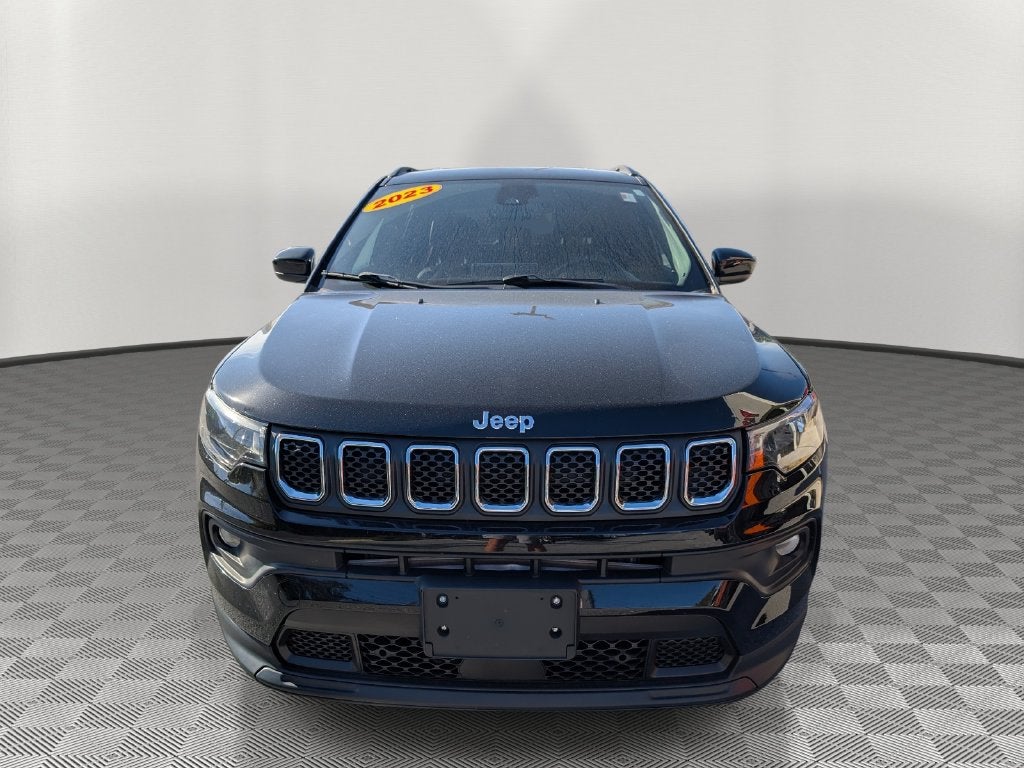2023 Jeep Compass Latitude Lux FWD