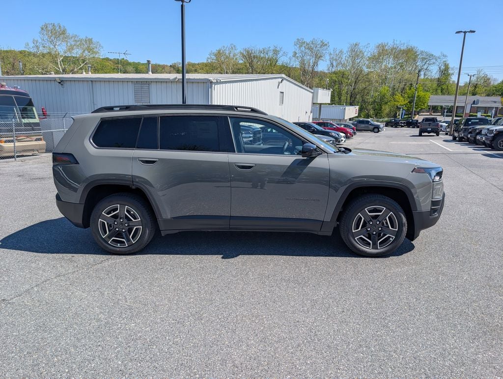 2026 Jeep Cherokee CHEROKEE LAREDO 4X4