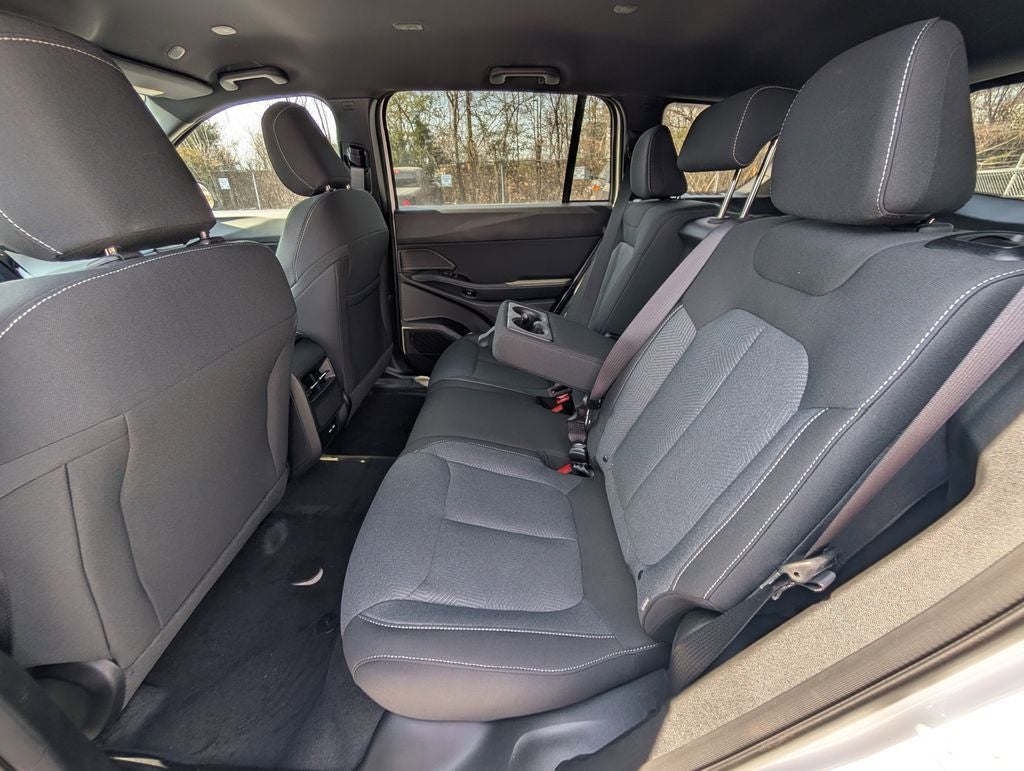 2026 Jeep Cherokee CHEROKEE LAREDO 4X4