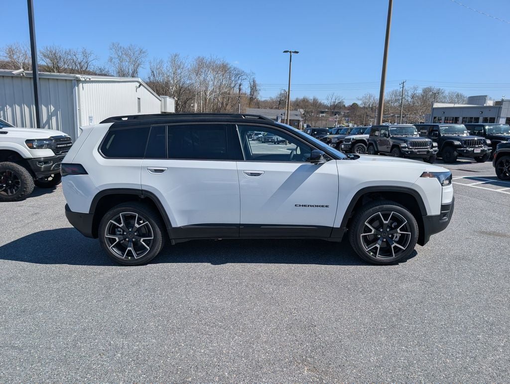 2026 Jeep Cherokee CHEROKEE OVERLAND 4X4