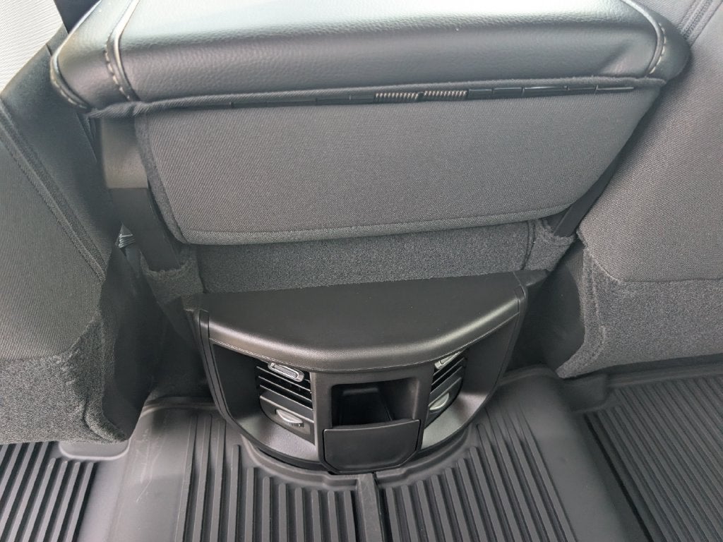 2027 RAM Ram 3500 RAM 3500 TRADESMAN CREW CAB 4X4 8' BOX