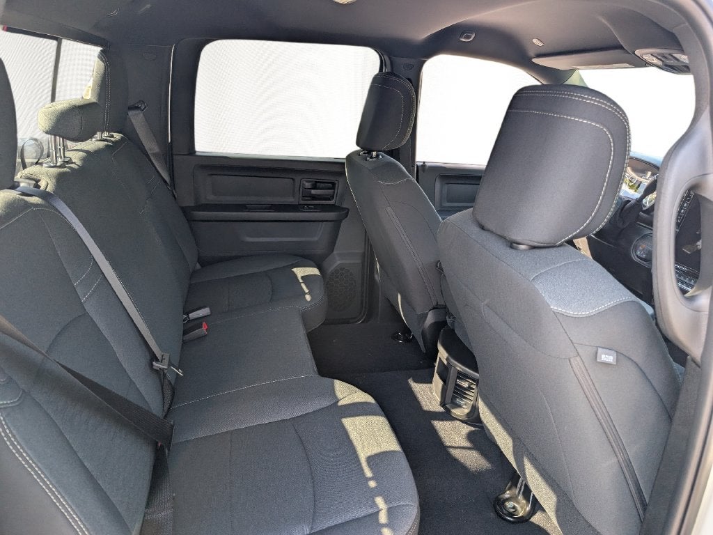 2027 RAM Ram 3500 RAM 3500 TRADESMAN CREW CAB 4X4 8' BOX