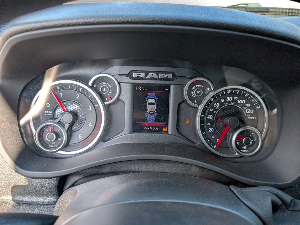 2027 RAM Ram 3500 RAM 3500 TRADESMAN CREW CAB 4X4 8' BOX