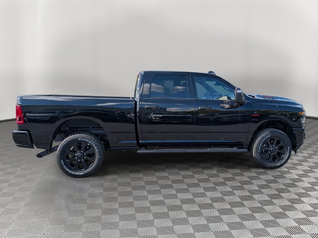 2026 RAM Ram 2500 RAM 2500 BLACK EXPRESS CREW CAB 4X4 6'4' BOX