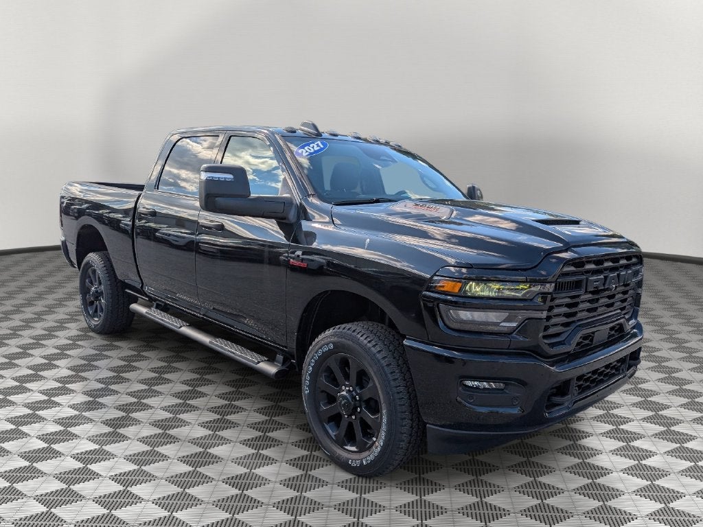 2026 RAM Ram 2500 RAM 2500 BLACK EXPRESS CREW CAB 4X4 6'4' BOX
