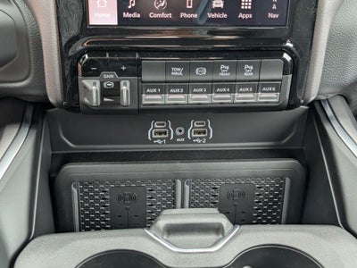 2027 RAM Ram 3500 RAM 3500 BIG HORN CREW CAB 4X4 8' BOX