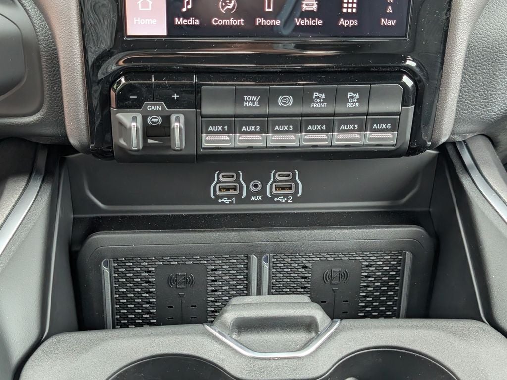 2027 RAM Ram 3500 RAM 3500 BIG HORN CREW CAB 4X4 8' BOX