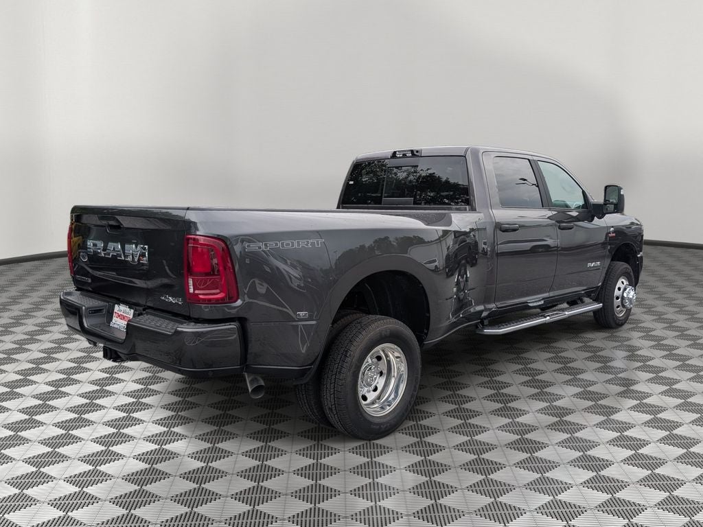 2027 RAM Ram 3500 RAM 3500 BIG HORN CREW CAB 4X4 8' BOX