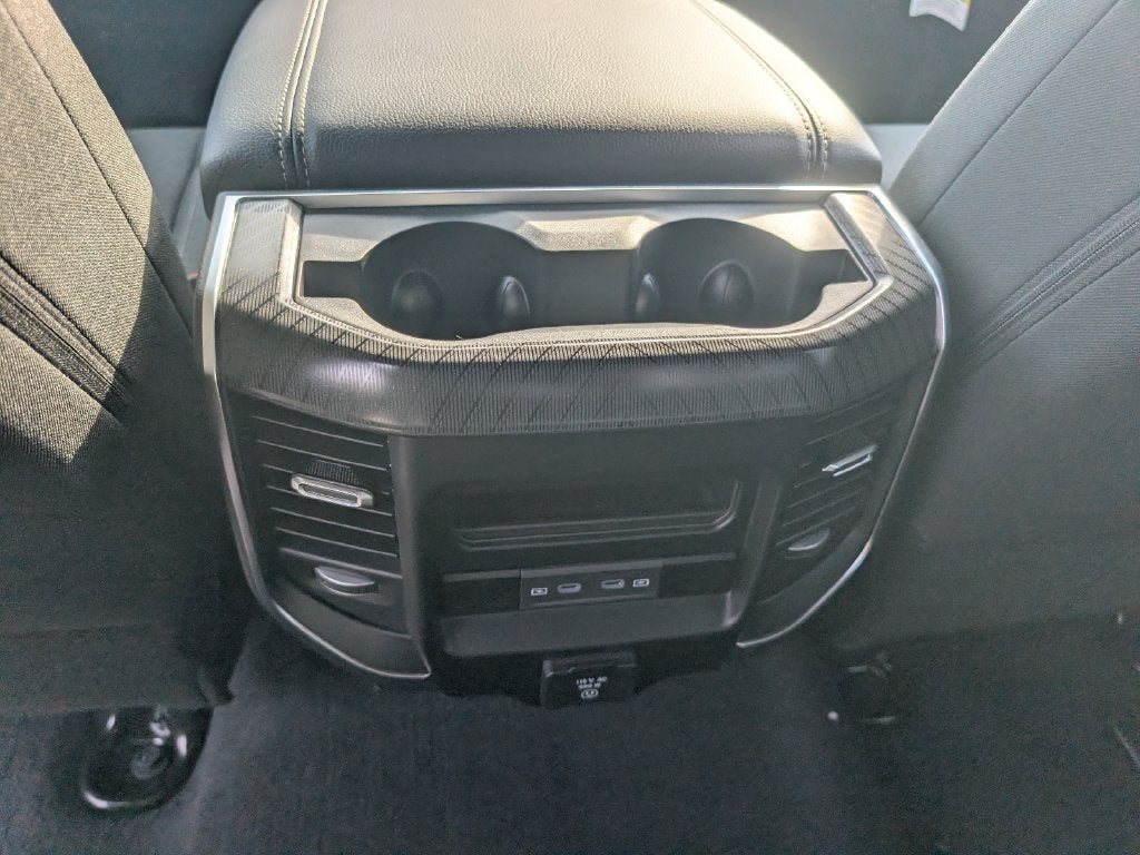 2027 RAM Ram 3500 RAM 3500 BIG HORN CREW CAB 4X4 8' BOX