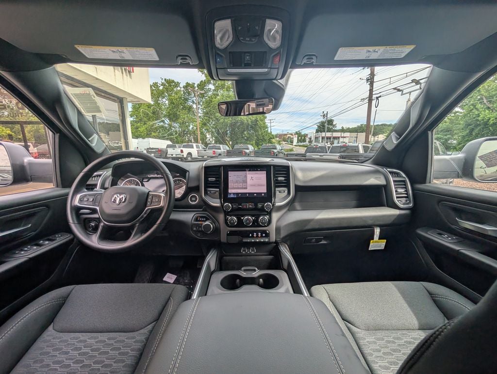 2026 RAM Ram 1500 RAM 1500 EXPRESS CREW CAB 4X4 5'7' BOX