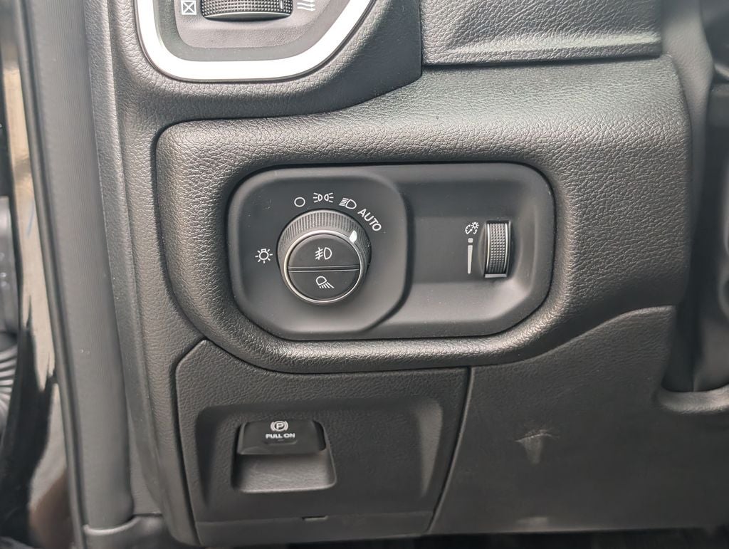 2026 RAM Ram 1500 RAM 1500 EXPRESS CREW CAB 4X4 5'7' BOX