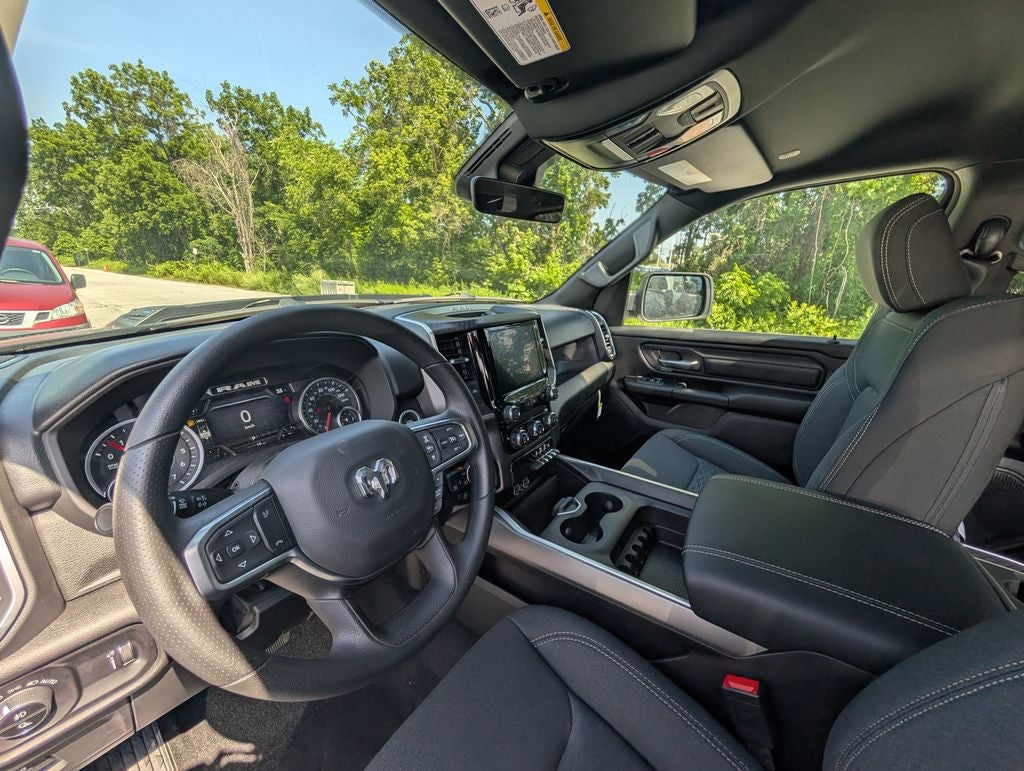 2026 RAM Ram 1500 RAM 1500 EXPRESS CREW CAB 4X4 5'7' BOX