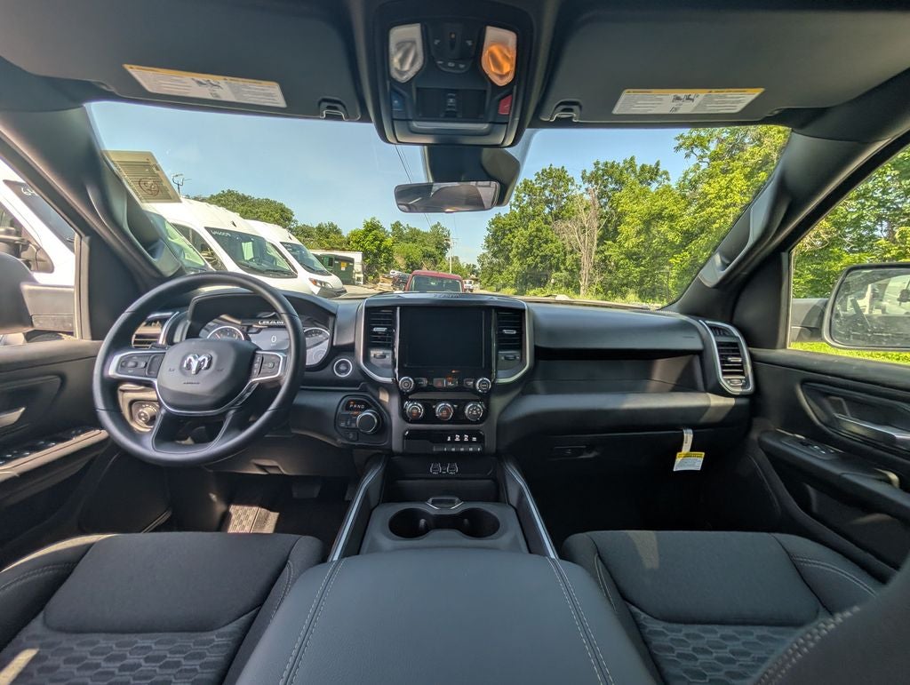 2026 RAM Ram 1500 RAM 1500 EXPRESS CREW CAB 4X4 5'7' BOX