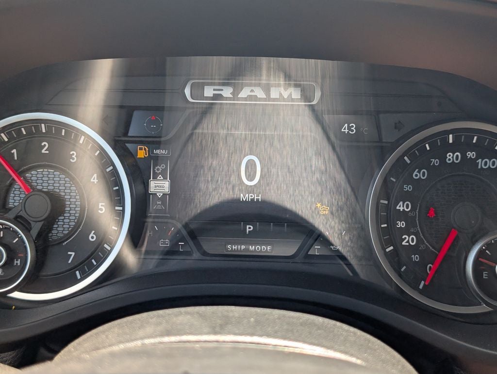 2026 RAM Ram 1500 RAM 1500 EXPRESS CREW CAB 4X4 5'7' BOX