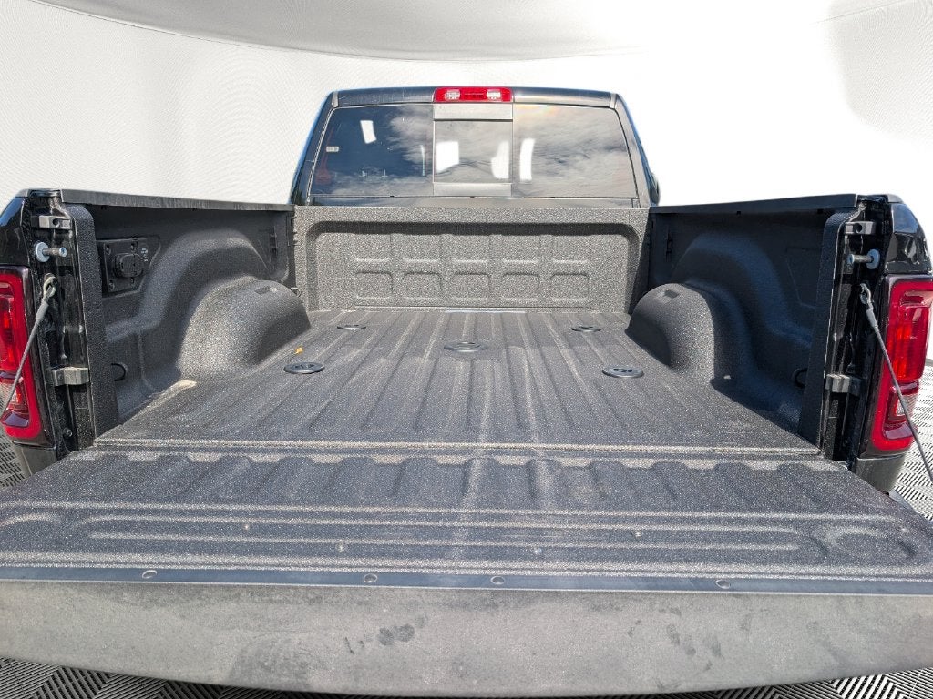 2027 RAM Ram 2500 RAM 2500 BLACK EXPRESS CREW CAB 4X4 6'4' BOX