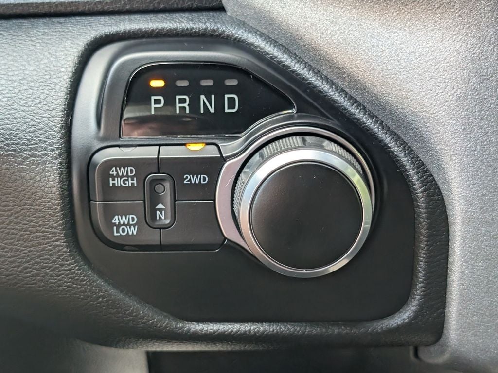 2024 RAM 2500 Tradesman Crew Cab 4x4 6'4' Box