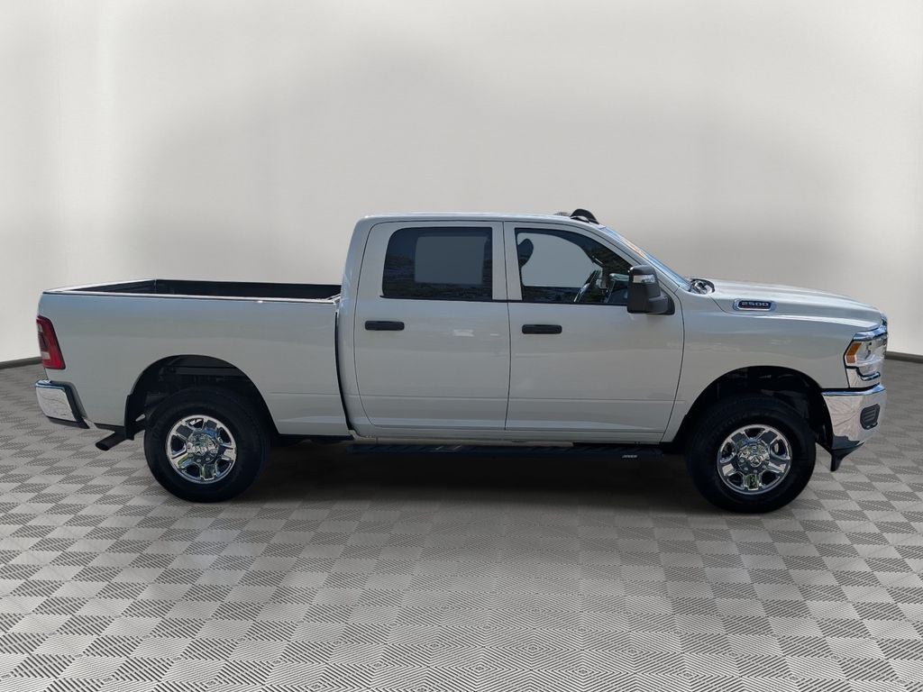 2024 RAM 2500 Tradesman Crew Cab 4x4 6'4' Box