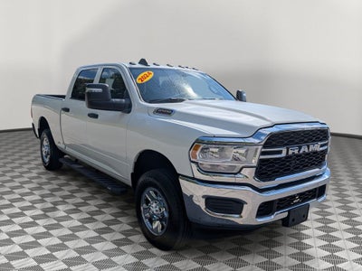 2024 RAM 2500 Tradesman Crew Cab 4x4 6'4' Box