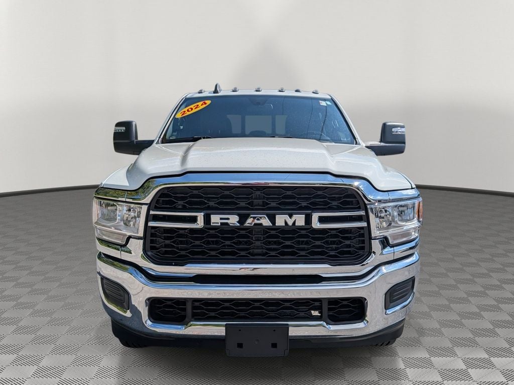 2024 RAM 2500 Tradesman Crew Cab 4x4 6'4' Box