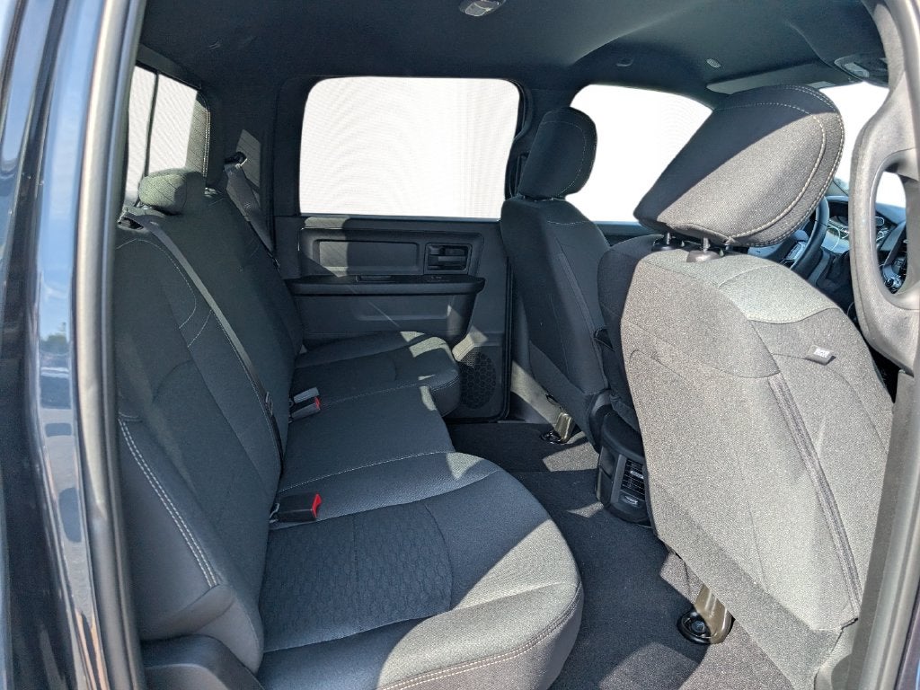 2027 RAM Ram 2500 RAM 2500 BLACK EXPRESS CREW CAB 4X4 6'4' BOX