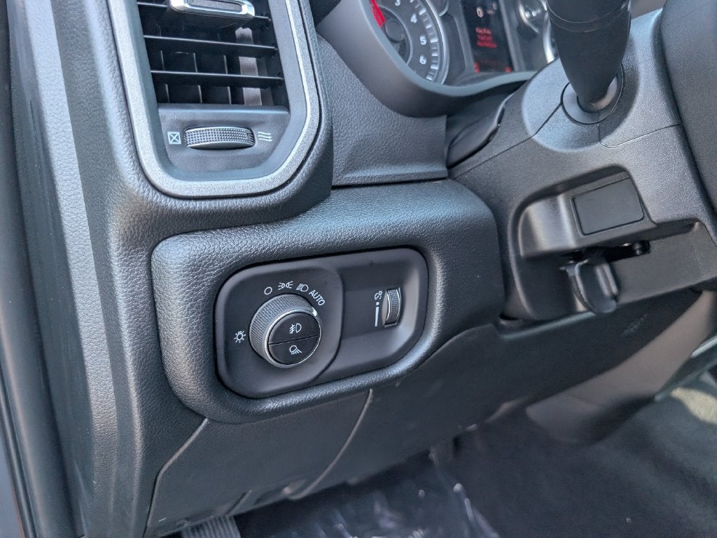 2027 RAM Ram 2500 RAM 2500 BLACK EXPRESS CREW CAB 4X4 6'4' BOX