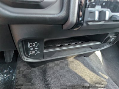 2027 RAM Ram 2500 RAM 2500 BLACK EXPRESS CREW CAB 4X4 6'4' BOX