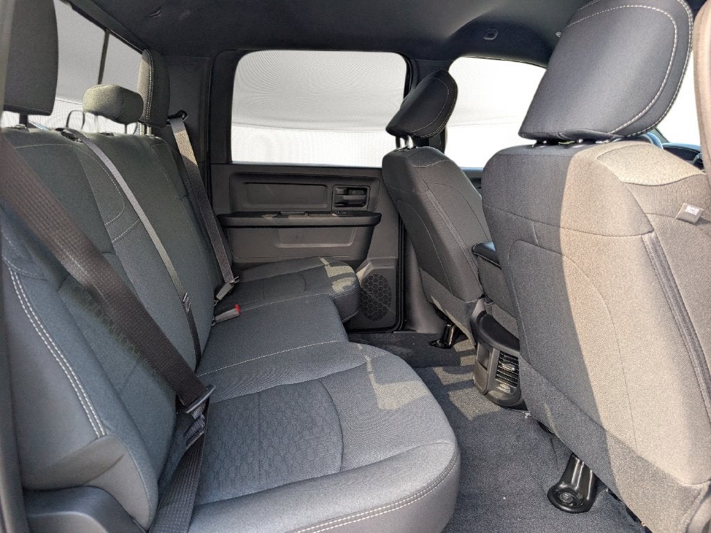 2027 RAM Ram 2500 RAM 2500 BLACK EXPRESS CREW CAB 4X4 6'4' BOX