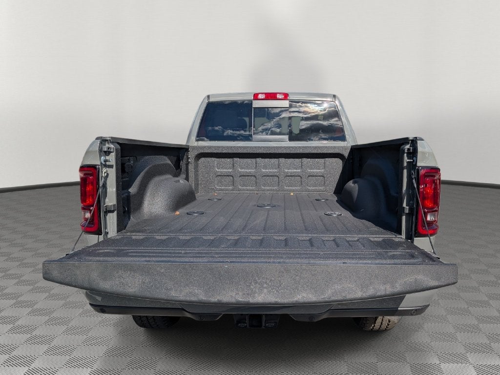 2027 RAM Ram 2500 RAM 2500 BLACK EXPRESS CREW CAB 4X4 6'4' BOX