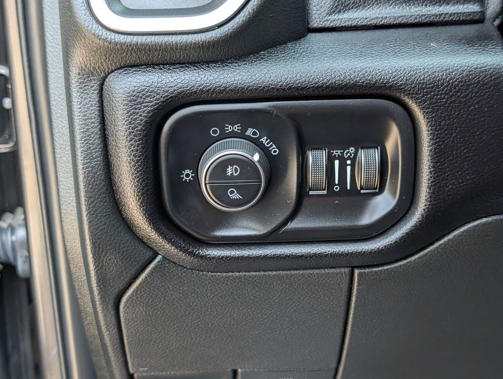 2024 RAM 2500 Laramie Crew Cab 4x4 6'4' Box