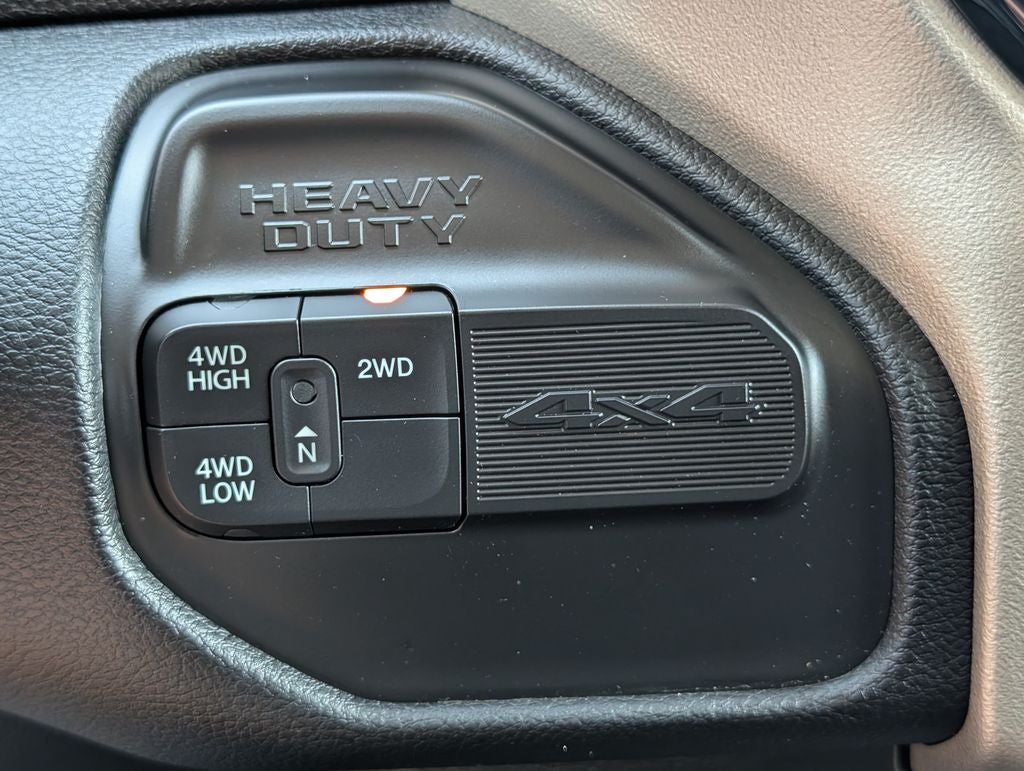 2024 RAM 2500 Laramie Crew Cab 4x4 6'4' Box