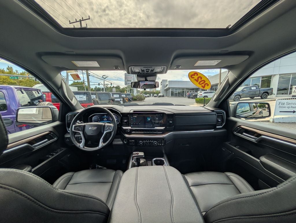 2023 Chevrolet Silverado 1500 4WD Crew Cab Short Bed LT Trail Boss