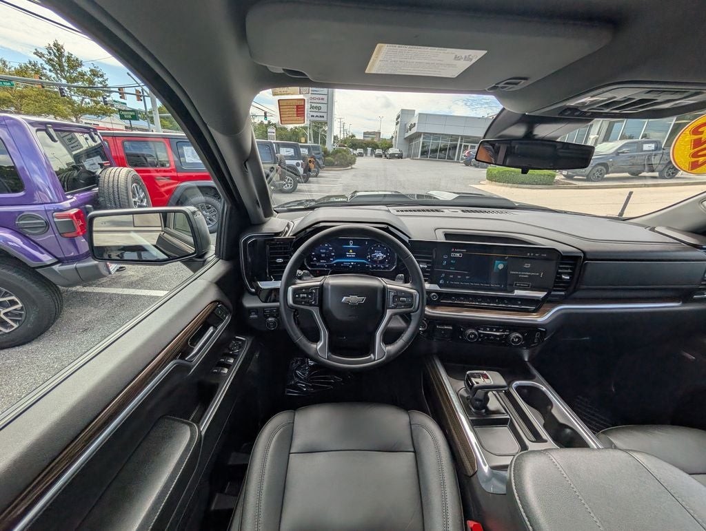 2023 Chevrolet Silverado 1500 4WD Crew Cab Short Bed LT Trail Boss