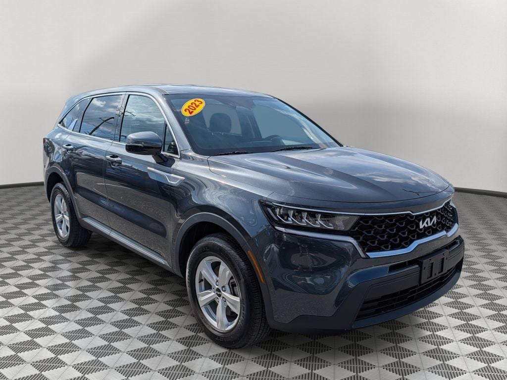 2023 Kia Sorento LX