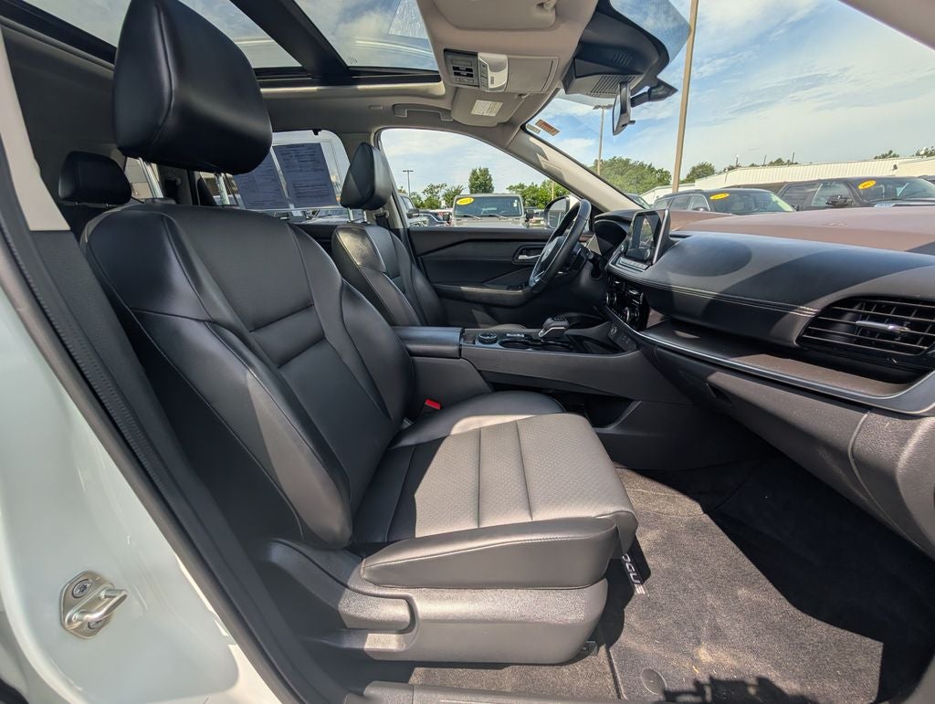 2022 Nissan Rogue SV Intelligent AWD