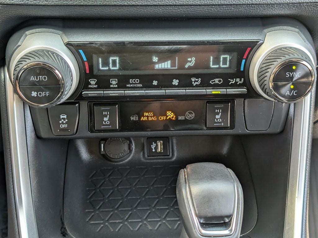 2024 Toyota RAV4 Prime SE