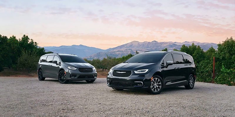 New Chrysler Pacifica minivan exterior